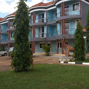 Pauline Hotel Lira